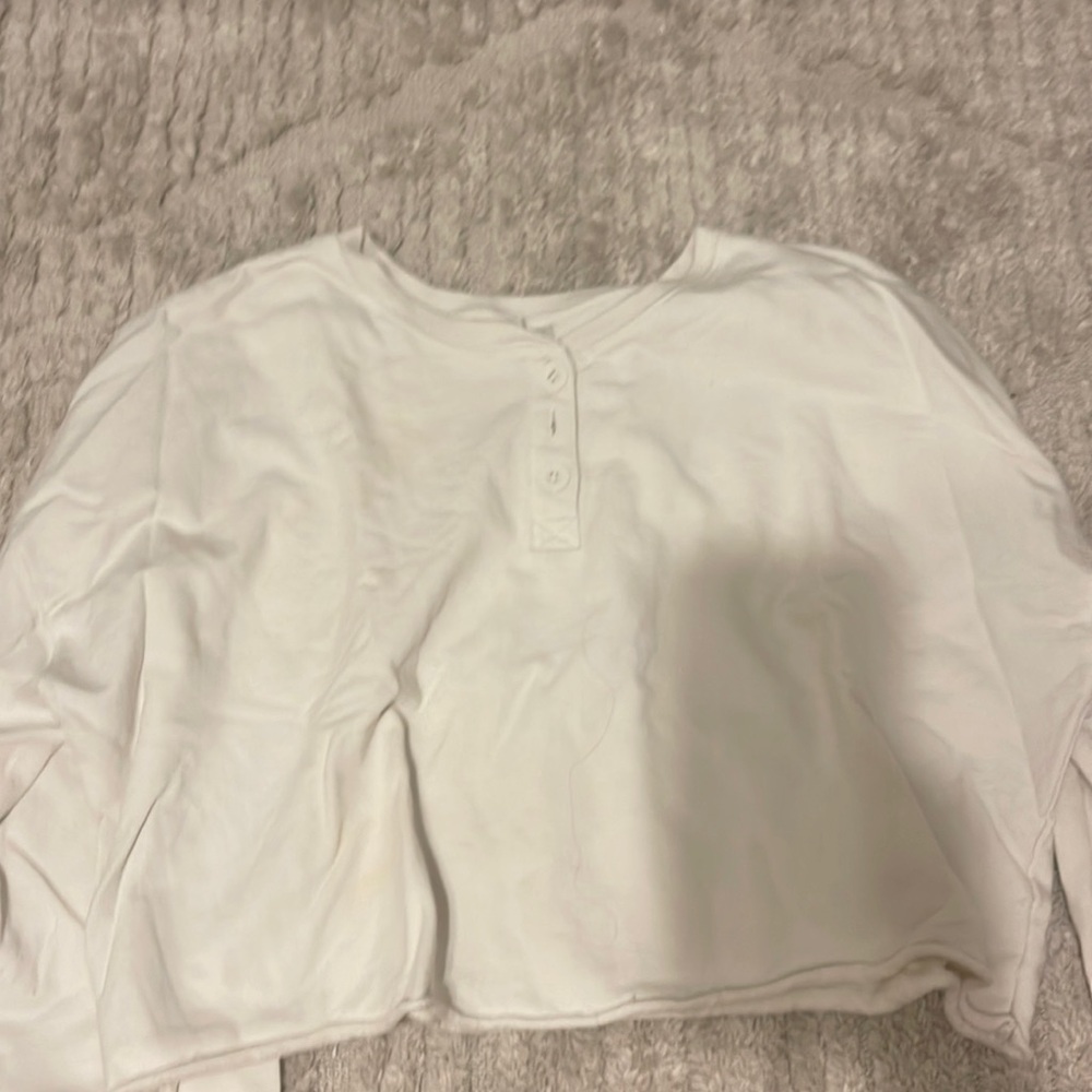 Cropped Henley pullover